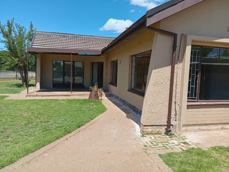 3 Bedroom Property for Sale in Hospitaalpark Free State